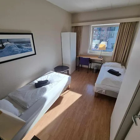 Folkehogskule Sommarhotell Leirvik Hotel Stord