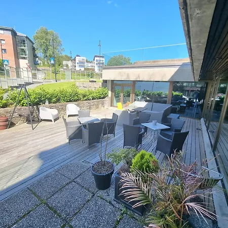 Folkehogskule Sommarhotell Leirvik Hotel Stord