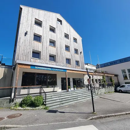 Hotell Folkehogskule Sommarhotell Leirvik *