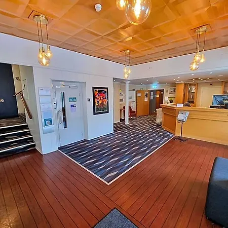 Folkehogskule Sommarhotell Leirvik Stord