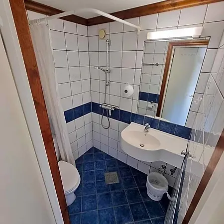 Folkehogskule Sommarhotell Leirvik