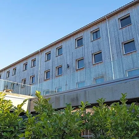 Hotel Folkehogskule Sommarhotell Leirvik
