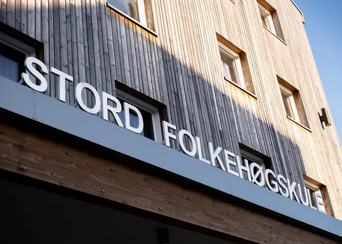 Folkehogskule Sommarhotell Leirvik Hotel