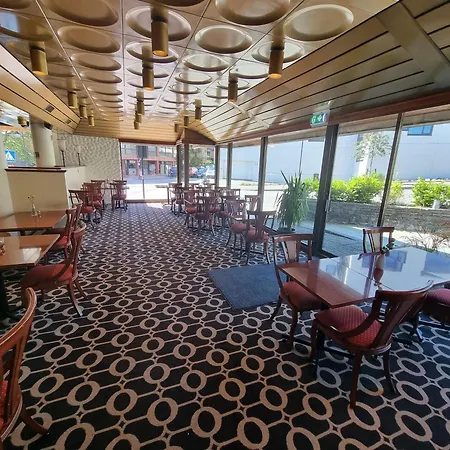 Folkehogskule Sommarhotell Leirvik * Stord